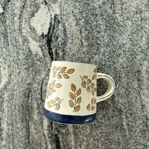 Global Design Connections Coffee Mug Leaf Pattern
